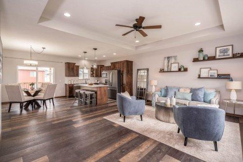 mobile - carousel-hero-element image-3