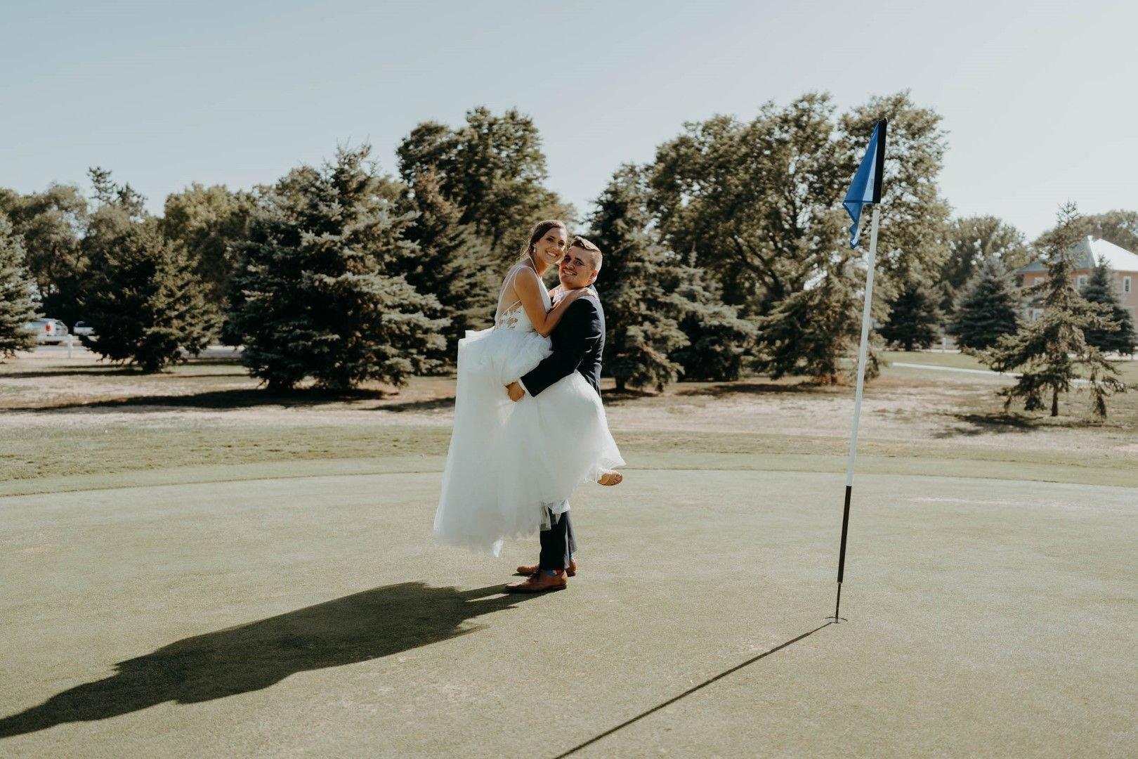 carousel-hero-element image-4